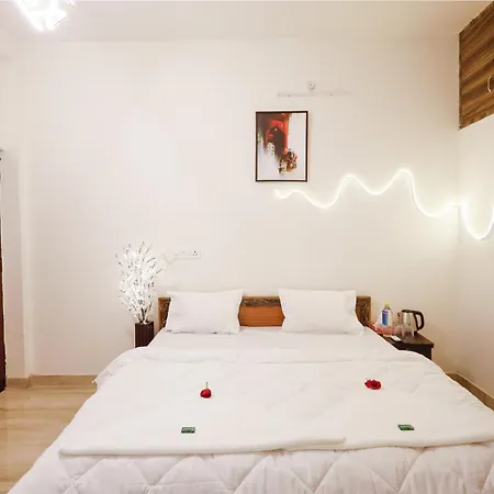 Kasha Homestay Varanasi Exterior photo